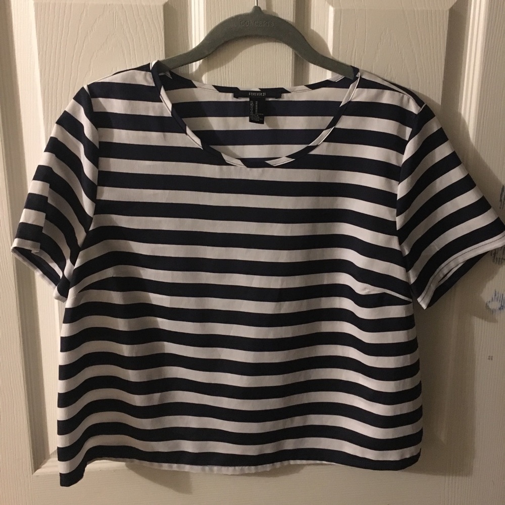 NWOT Forever 21 Stripped Crop Top